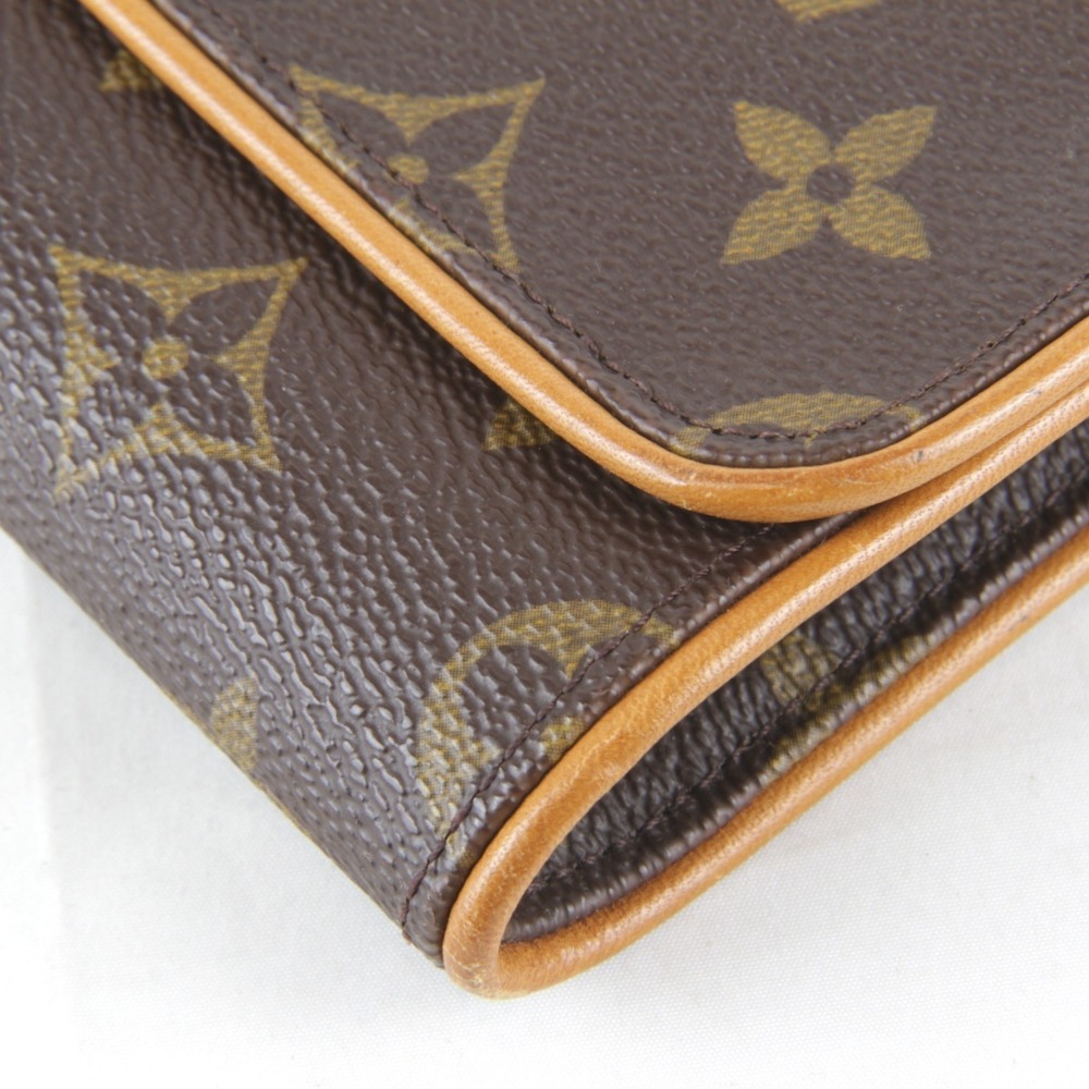 LOUIS VUITTON Authentic Brown Monogram Canvas Pochette Shoulder Bag - Picture 5 of 9